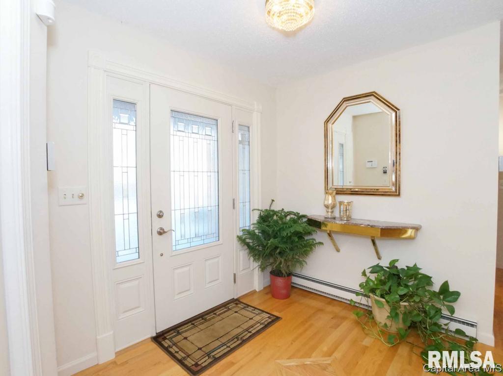 41 Frontier Lake Drive Springfield, IL 62707 - Photo 13 of 31