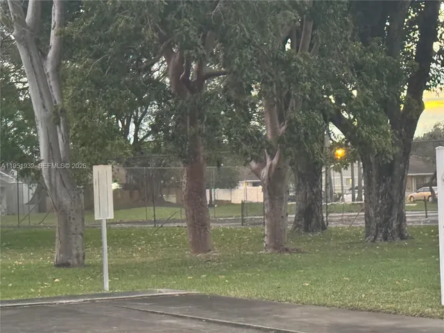 $3,500 | 5482 Lakewood Circle South, Unit B, Margate, FL 33063