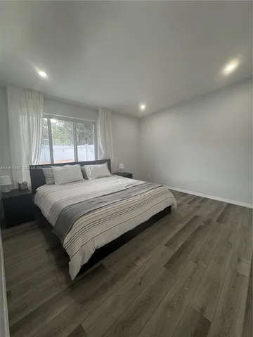 $3,500 | 5482 Lakewood Circle South, Unit B, Margate, FL 33063