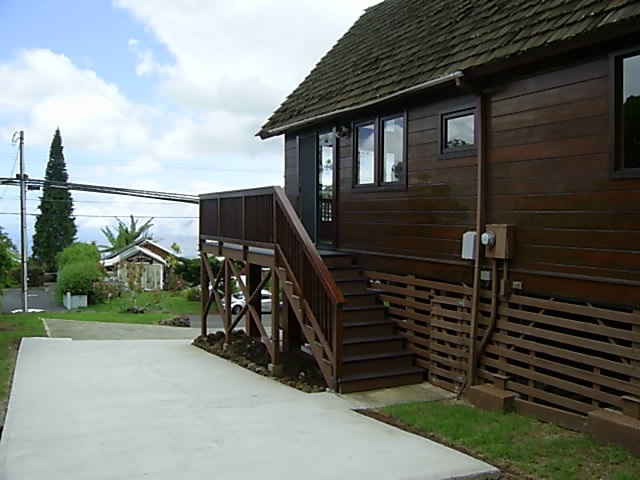 4615 Lower Kula Road Kula, HI 96790 - Photo 4 of 20 a view of an house with backyard and trees