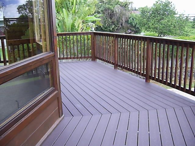 4615 Lower Kula Road Kula, HI 96790 - Photo 6 of 20 a view of balcony with wooden floor
