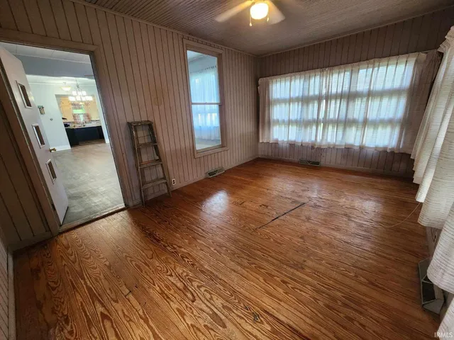 $120,000 | 302 West 7th Street, Bicknell, IN 47512