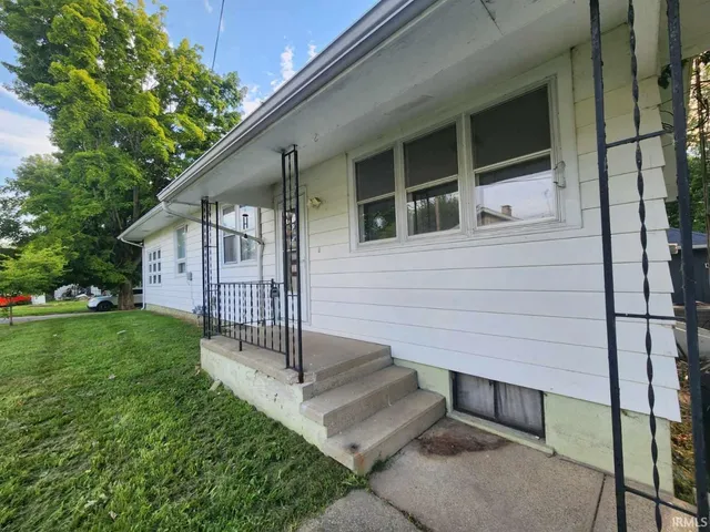 $120,000 | 302 West 7th Street, Bicknell, IN 47512