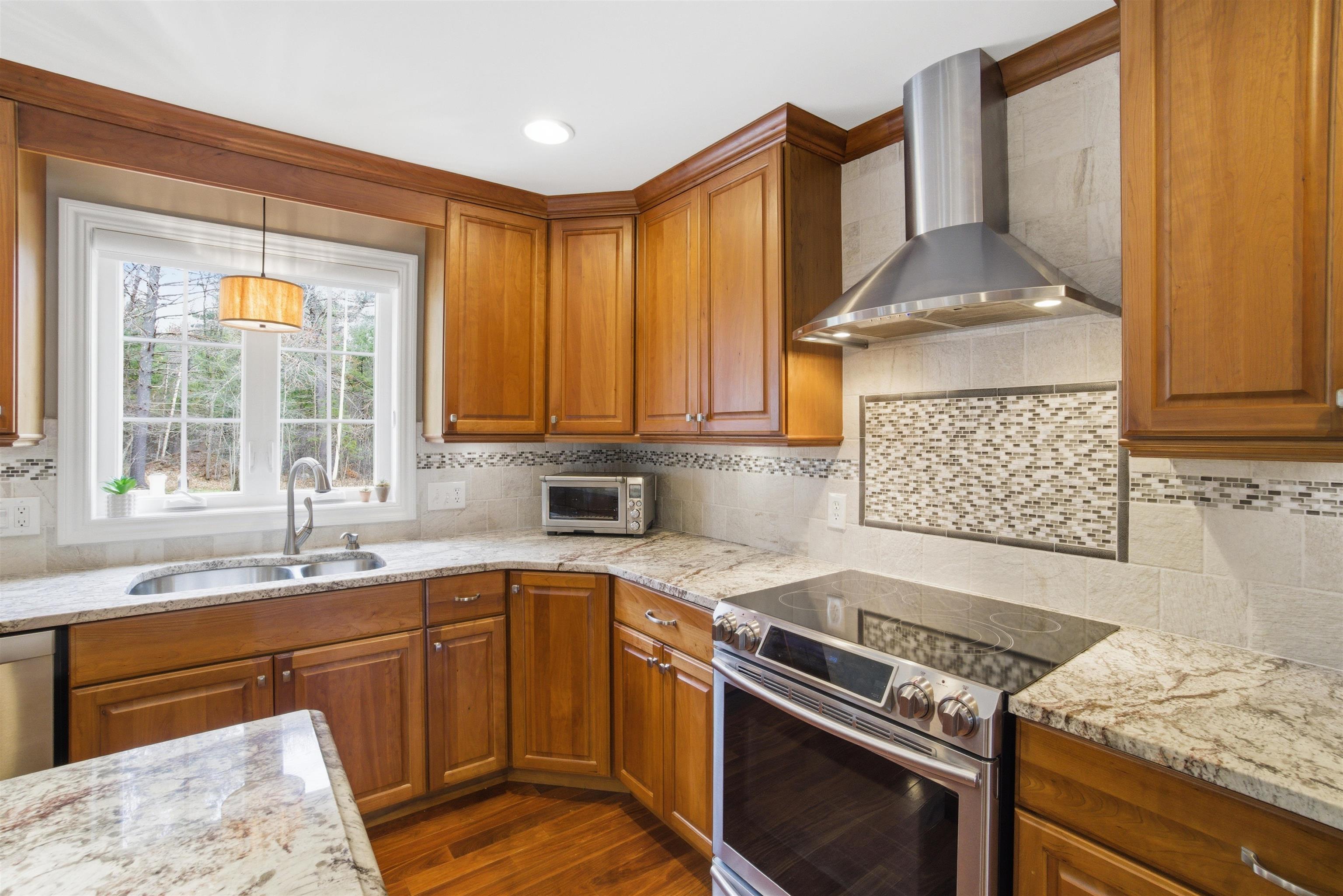 26 Flintlock Road Salem, NH 03079 - Photo 18 of 59