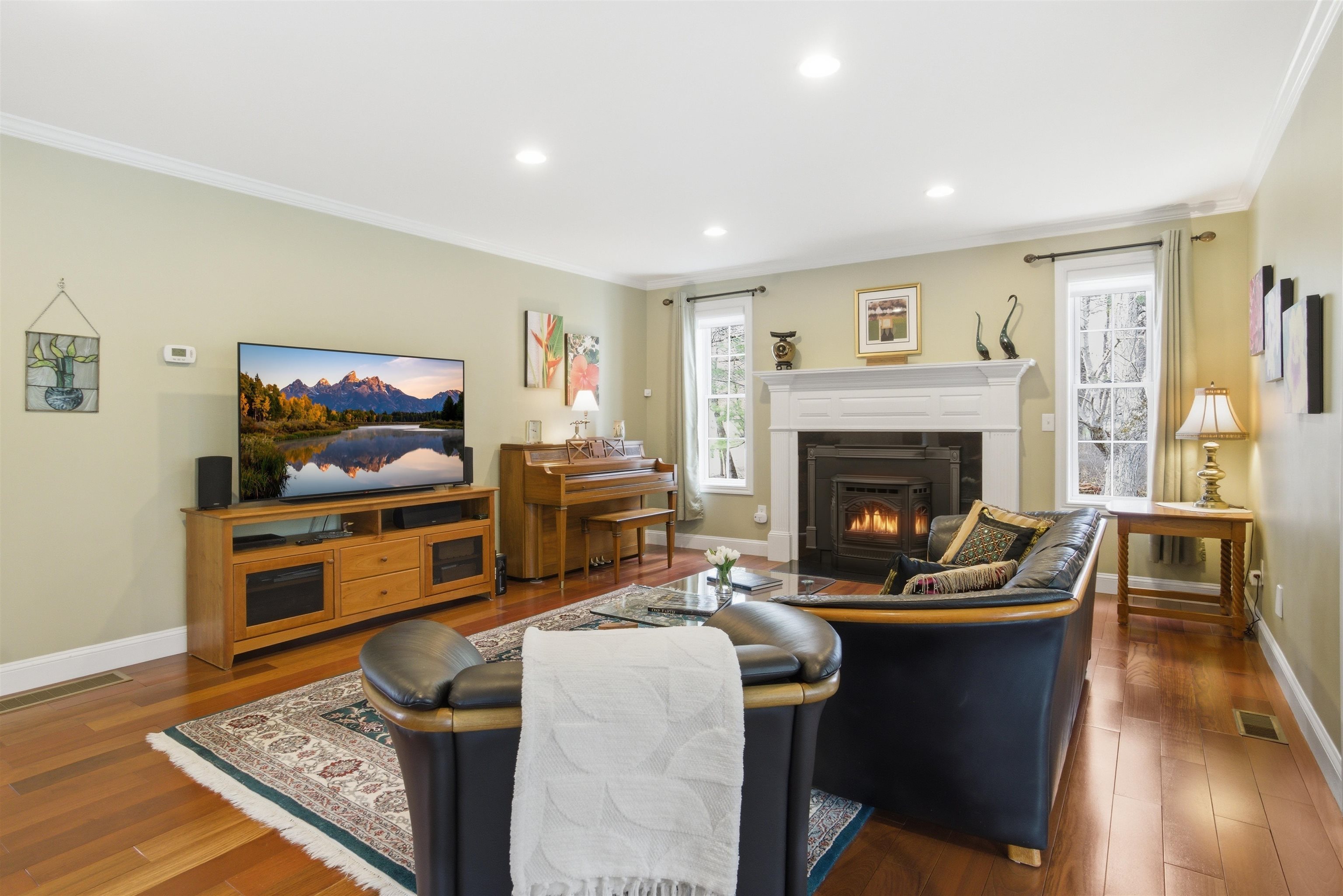 26 Flintlock Road Salem, NH 03079 - Photo 23 of 59