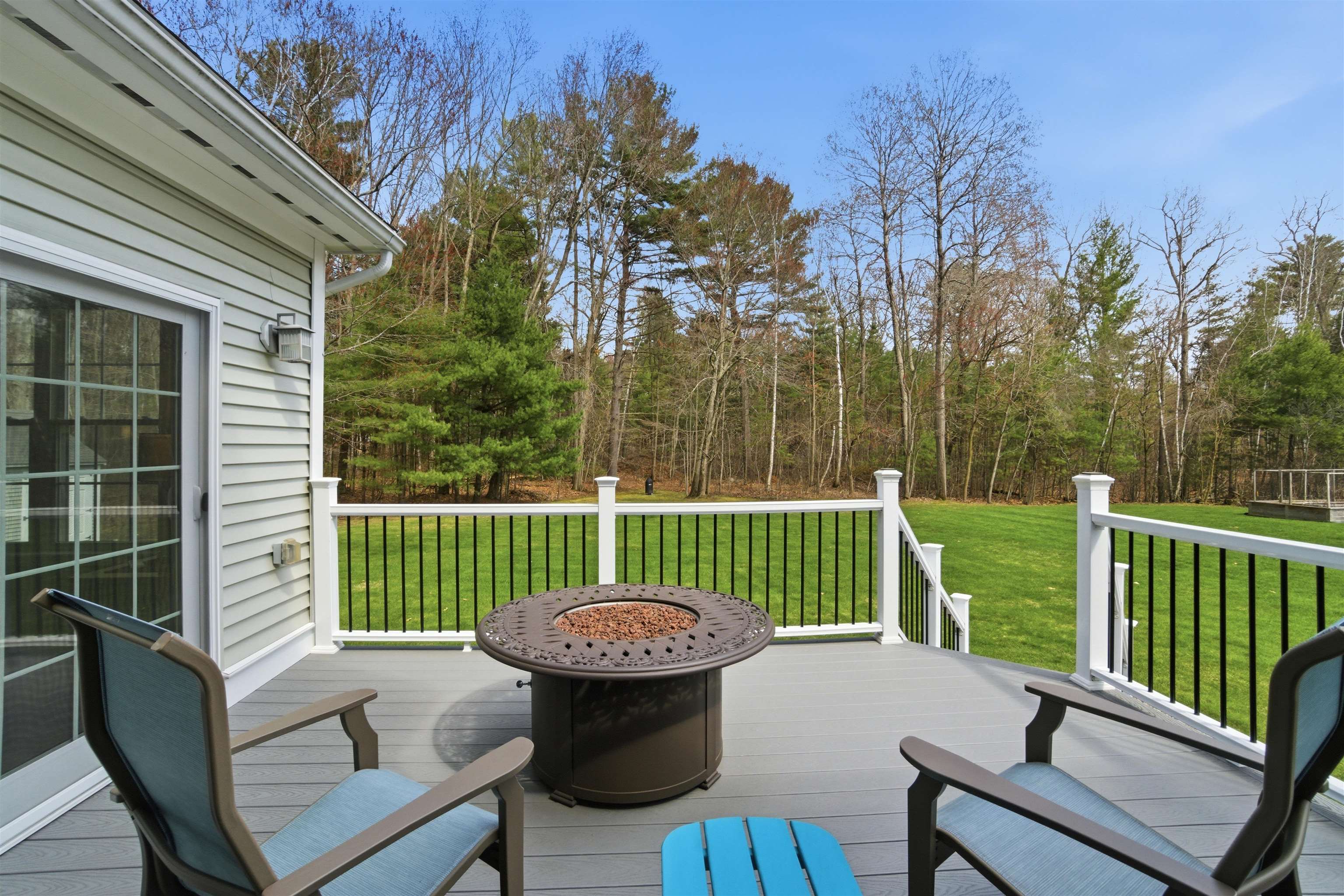 26 Flintlock Road Salem, NH 03079 - Photo 29 of 59