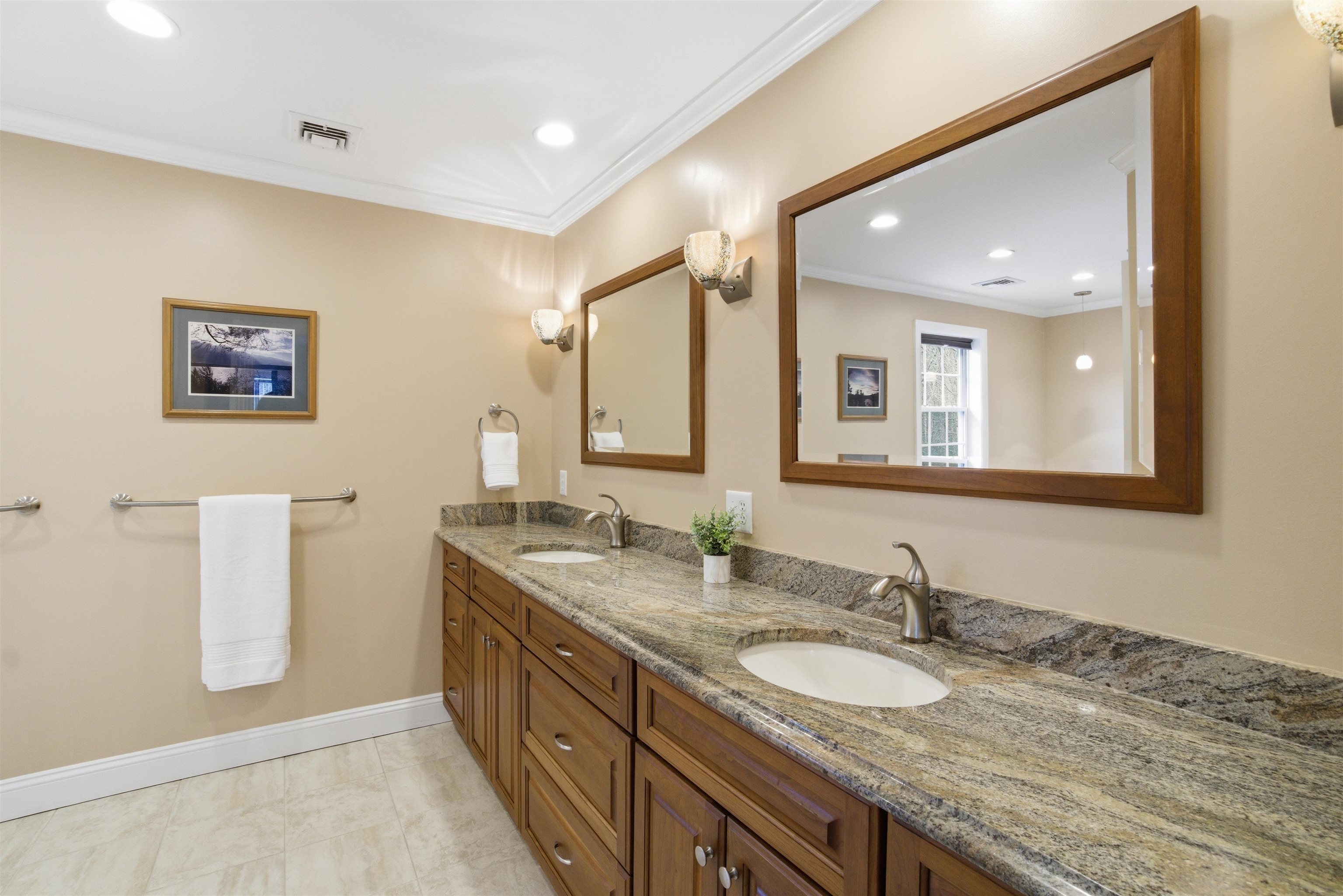 26 Flintlock Road Salem, NH 03079 - Photo 36 of 59