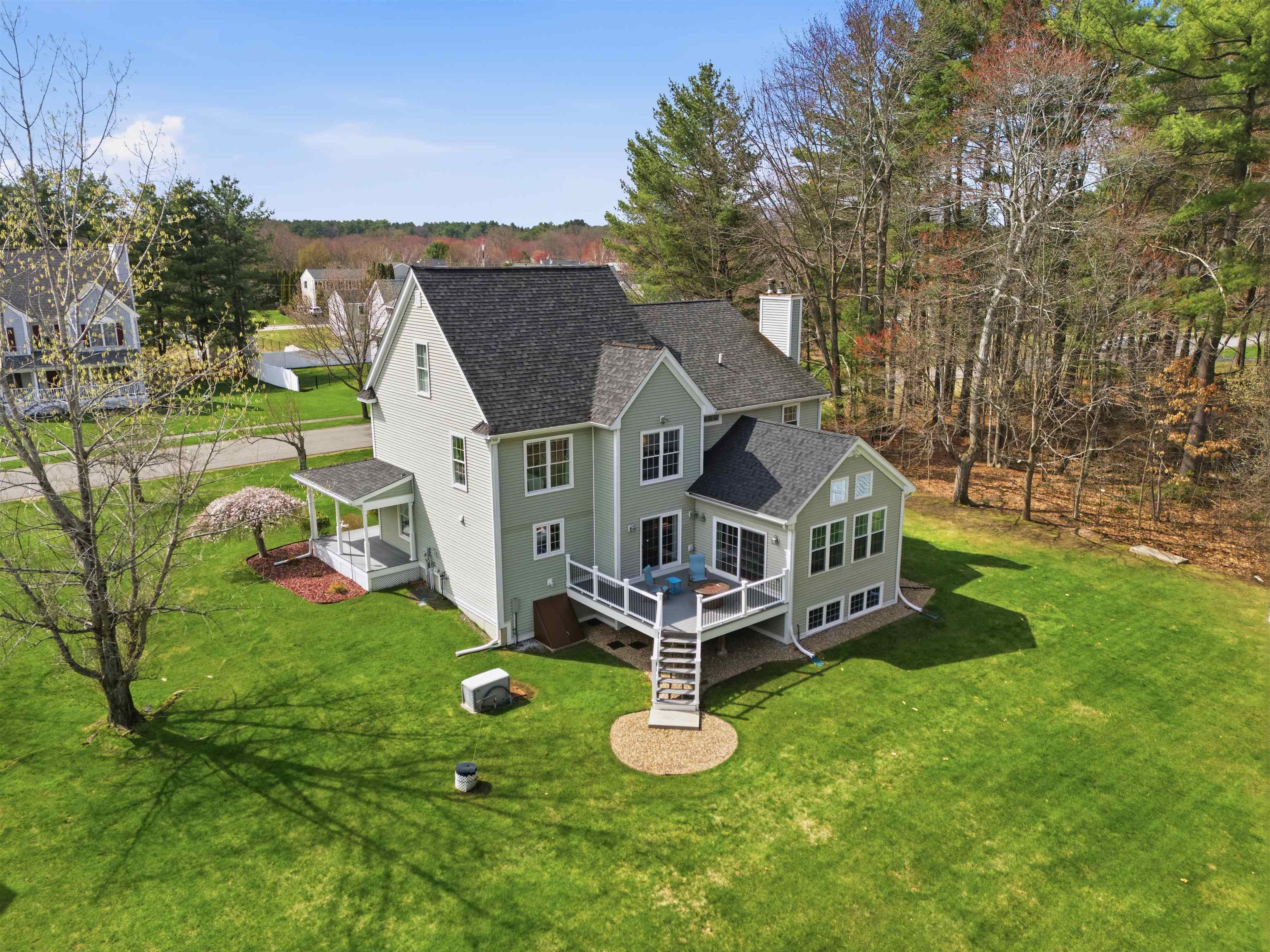 26 Flintlock Road Salem, NH 03079 - Photo 7 of 59