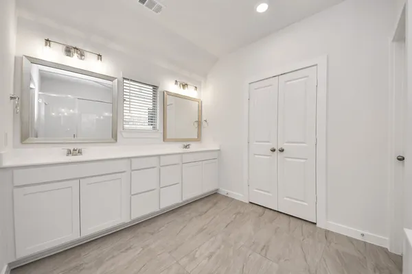 $2,100 | 31815 Autumn Spur Lane, Hockley, TX 77447