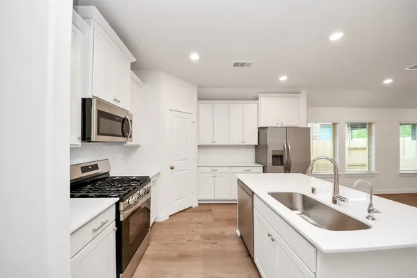 $2,100 | 31815 Autumn Spur Lane, Hockley, TX 77447