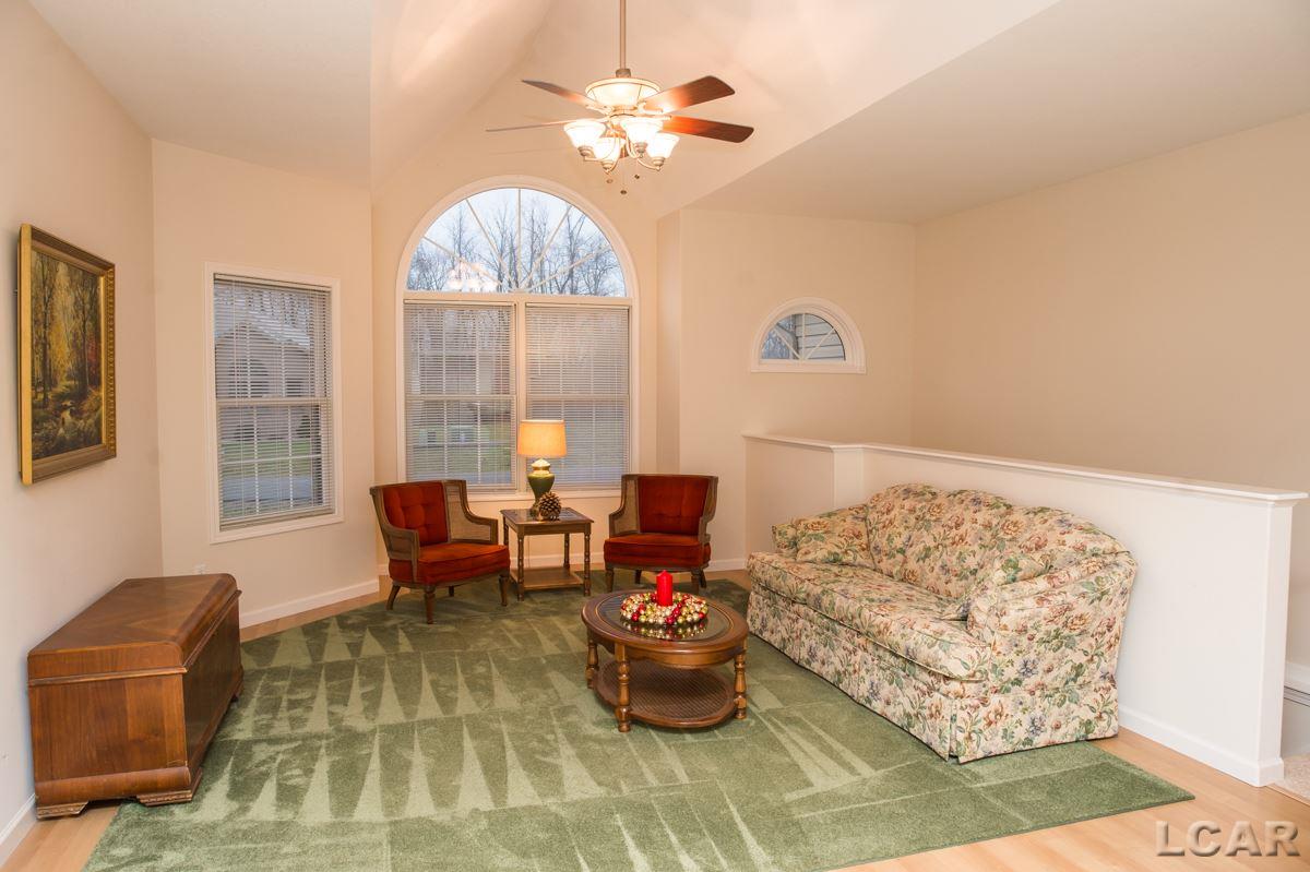 1690 Rivers Edge Court Adrian, MI 49221 - Photo 8 of 36 31308943-7.JPG