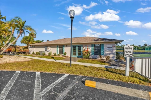 $125,000 | 175 Kings Highway, Unit 723, Punta Gorda, FL 33983