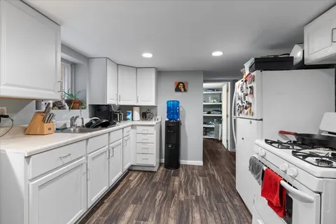 $699,000 | 4131 West Nelson Street, Chicago, IL 60641