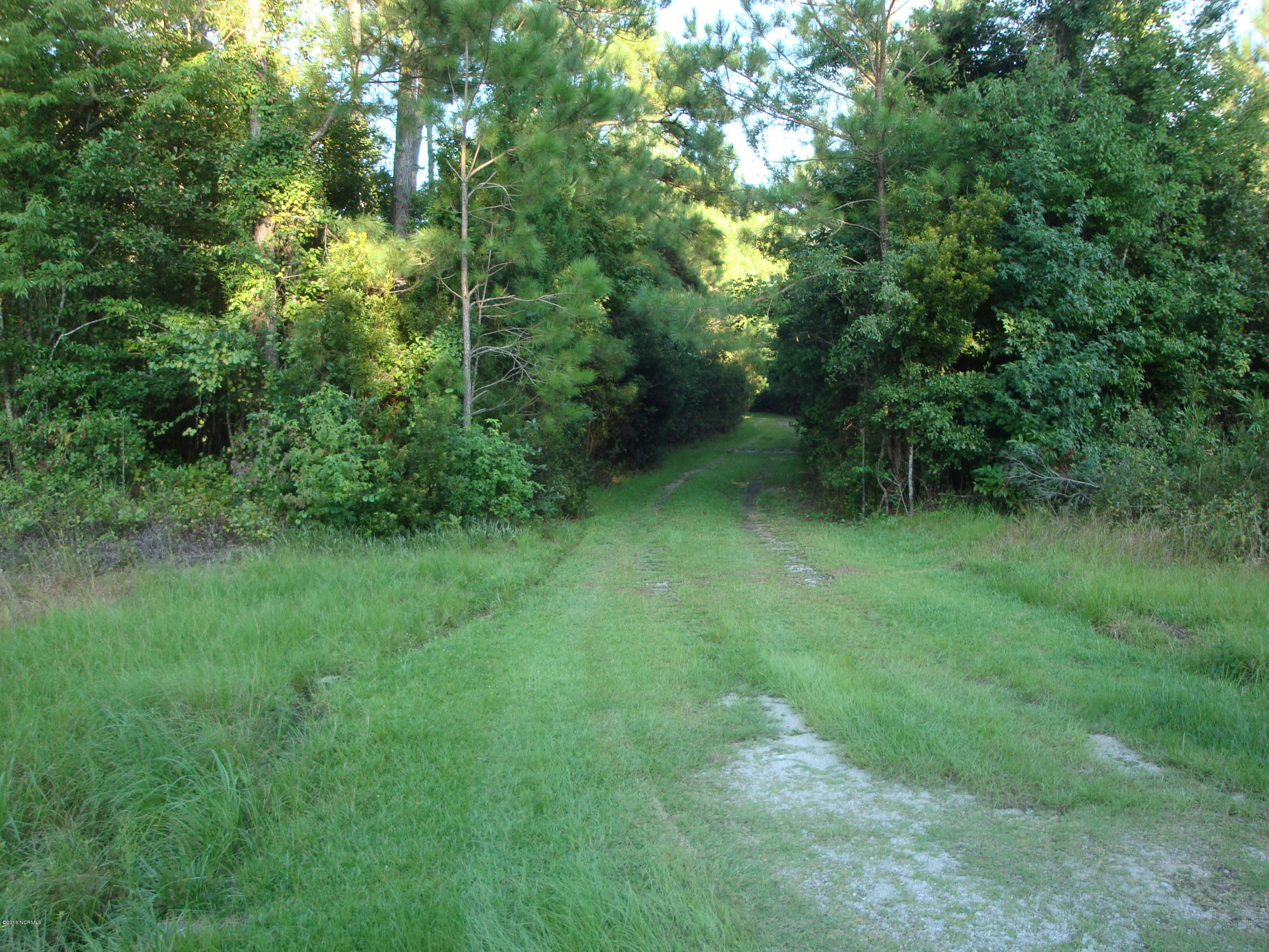 Street Entrance to 470 Fisher Town Road