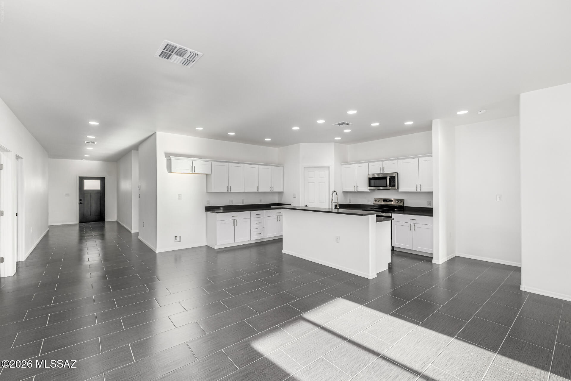 5738 East Hermans Road Tucson, AZ 85756 - Photo 13 of 50