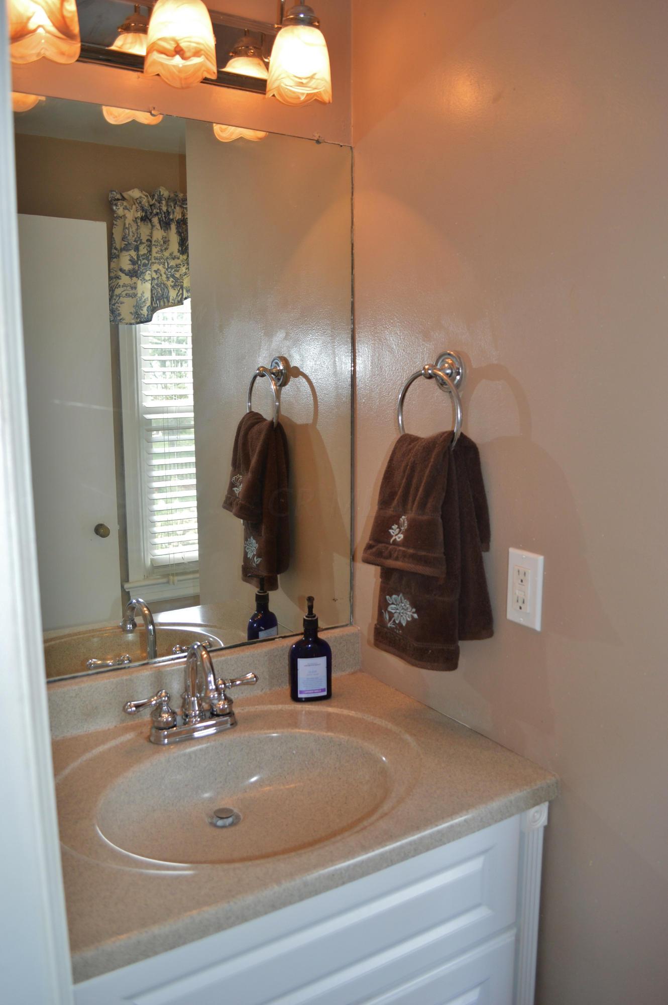45 West Beaumont Road Columbus, OH 43214 - Photo 24 of 29 Gallery Image 24