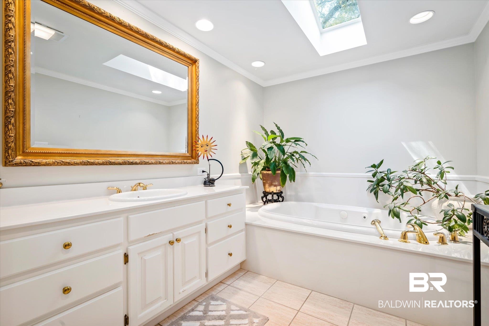 4587 Hawthorne Place Mobile, AL 36608 - Photo 18 of 32 MASTER BATH AREA 2