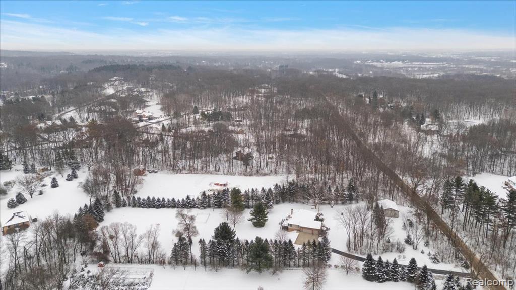 700 West Maple Road Milford, MI 48381 - Photo 10 of 24