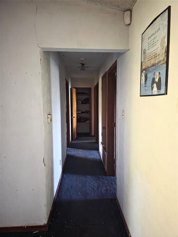 7442 County Road 4812 Commerce, TX 75428 - Photo 3 of 15 View of corridor