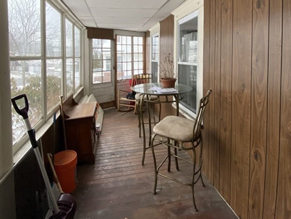 7 Frank Street Worcester, MA 01604 - Photo 3 of 32 Gallery Image 3