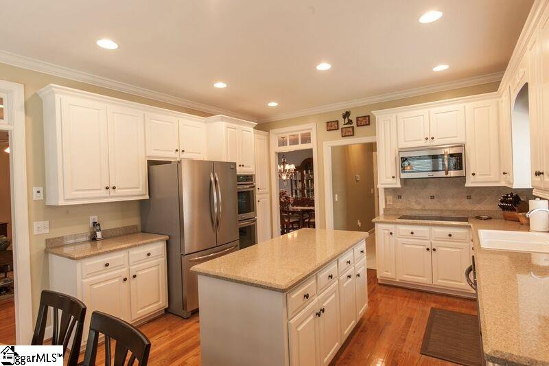 219 English Oak Road Simpsonville, SC 29681 - Photo 14 of 33 Gallery Image 14