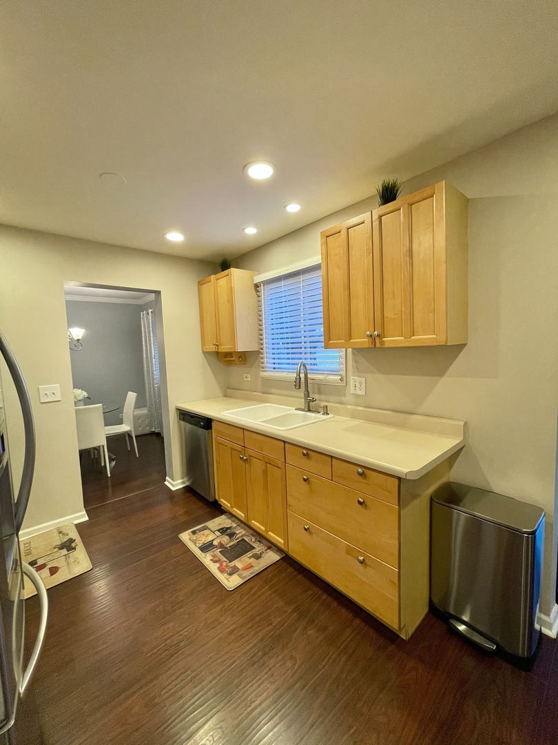 2886 Bar Harbour Road Aurora, IL 60504 - Photo 3 of 19