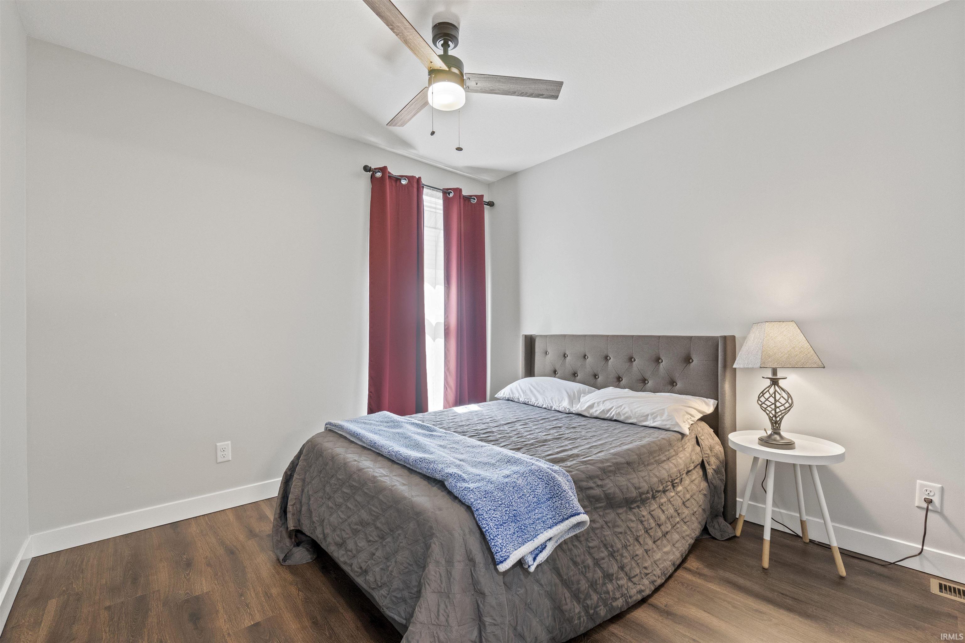 1206 Fairfield Avenue Fort Wayne, IN 46802 - Photo 12 of 36