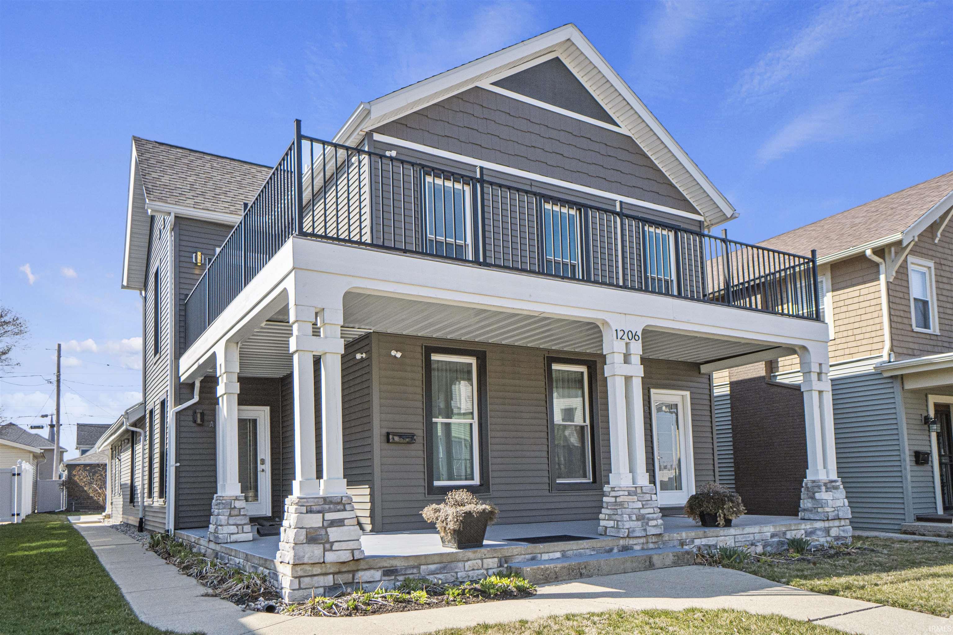 1206 Fairfield Avenue Fort Wayne, IN 46802 - Photo 2 of 36