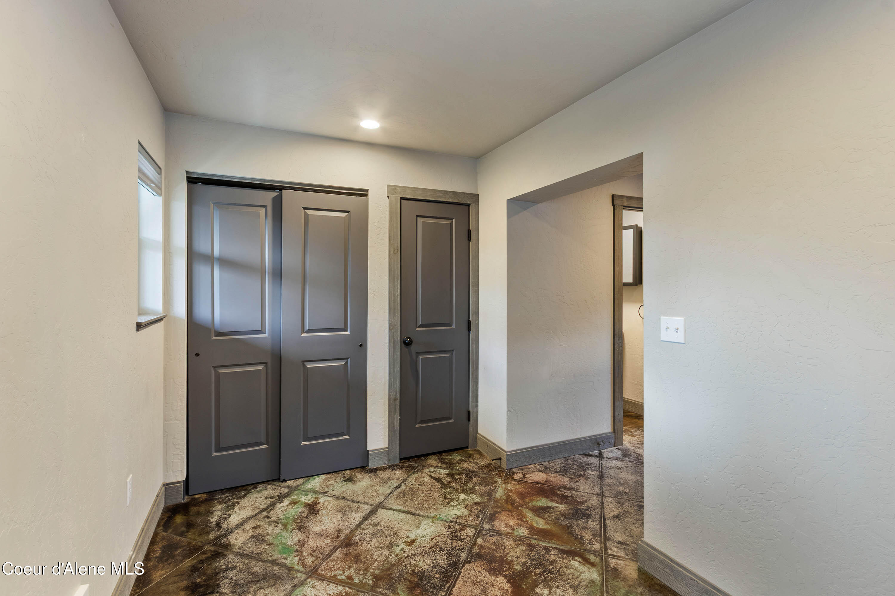 1107 Spruce Street Sandpoint, ID 83864 - Photo 13 of 25 .