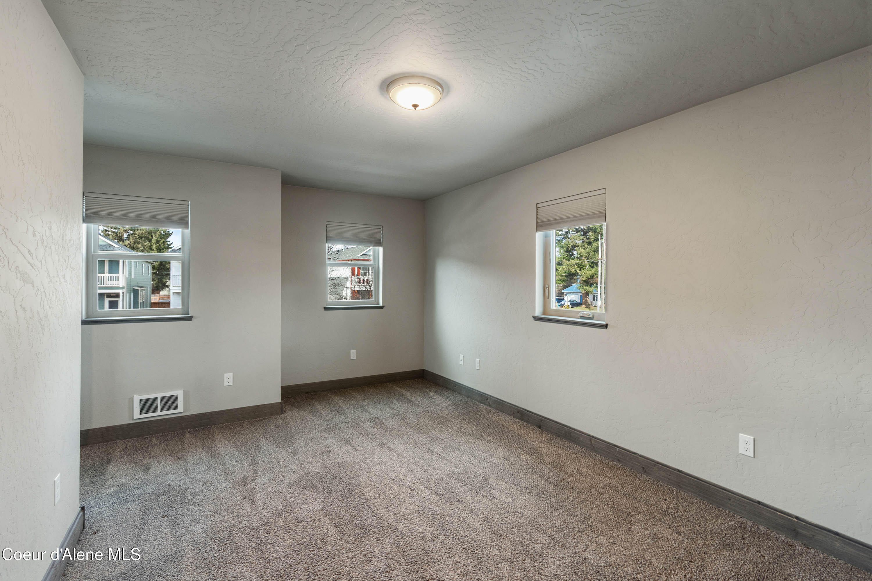 1107 Spruce Street Sandpoint, ID 83864 - Photo 18 of 25 .