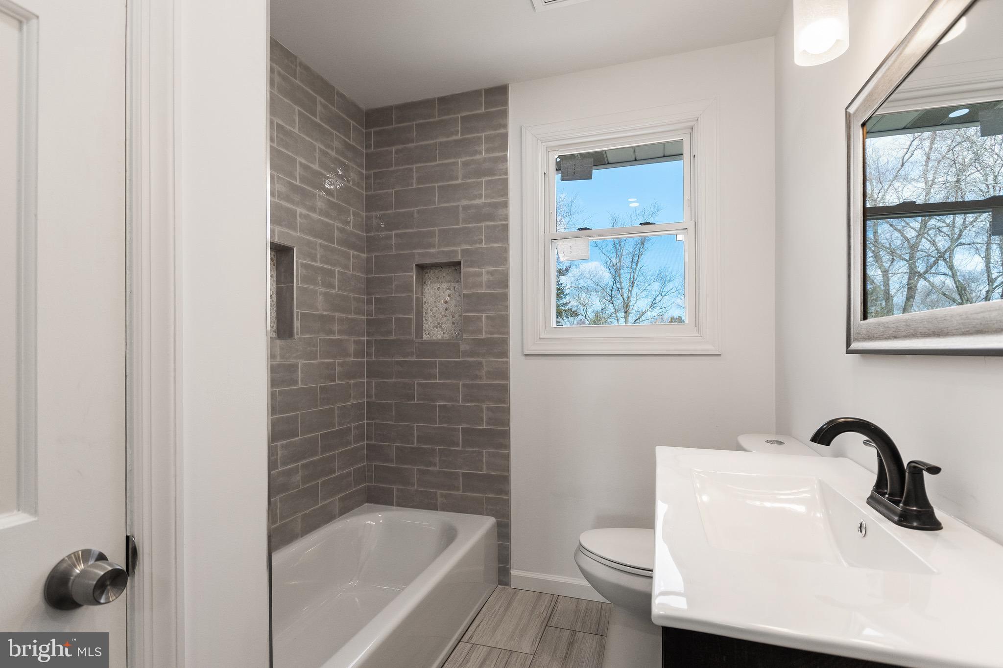 218 South Brookfield Road Cherry Hill, NJ 08034 - Photo 13 of 32 Full Bath
