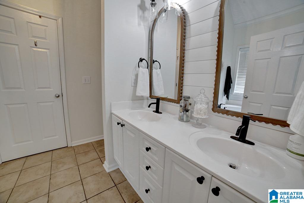 708 Barkley Circle Alabaster, AL 35007 - Photo 12 of 25
