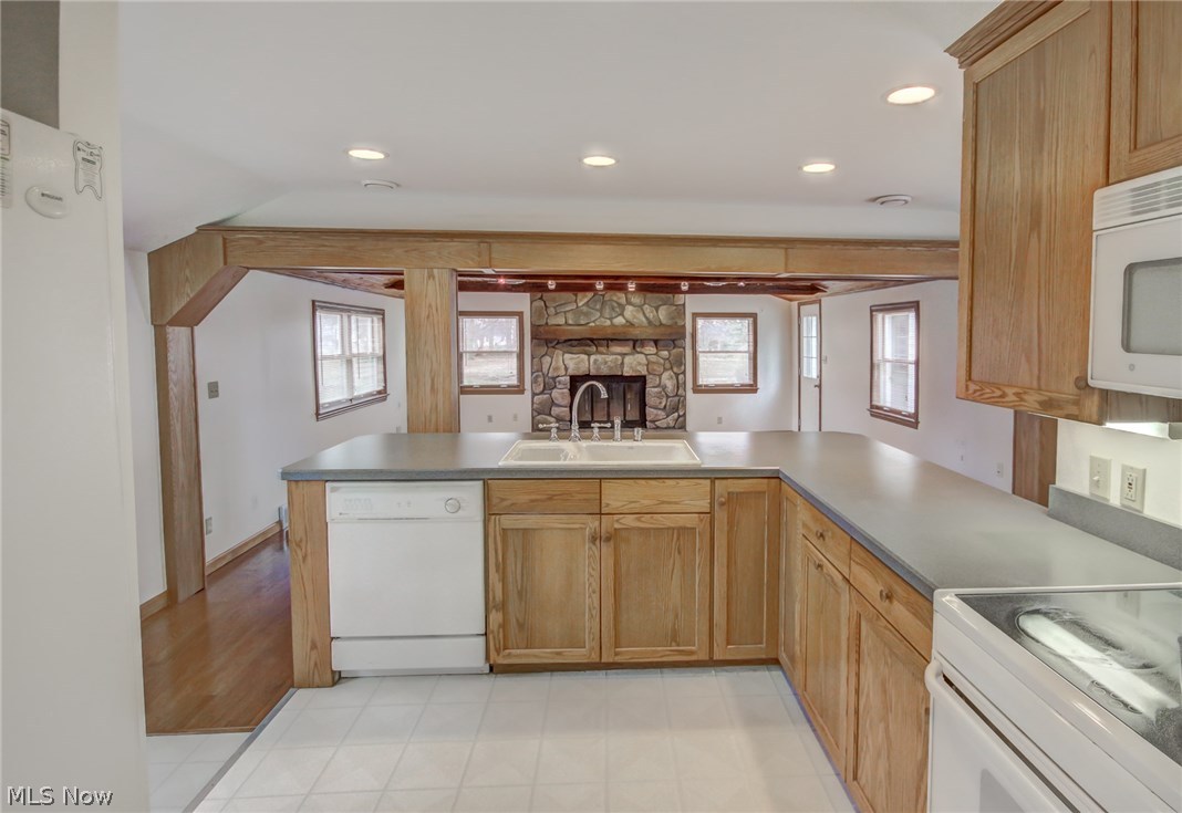 3887 East Pleasant Valley Road Independence, OH 44131 - Photo 6 of 34
