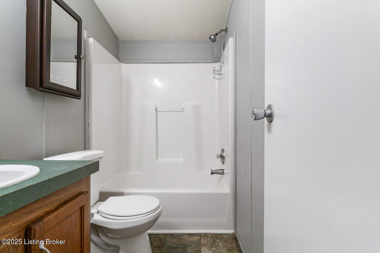 131 Rodeo Drive Cecilia, KY 42724 - Photo 22 of 42 131 Rodeo Dr - 33