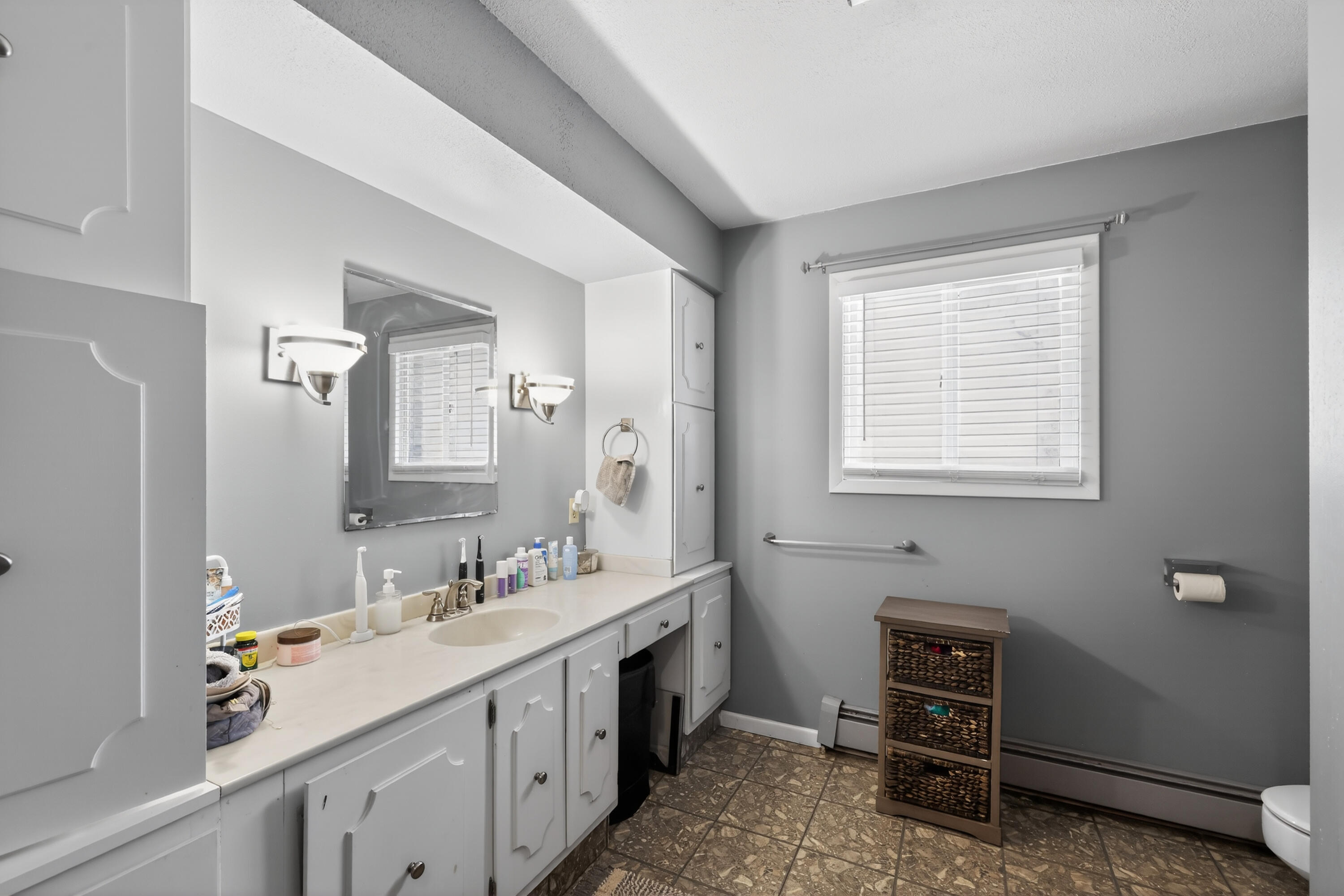 1724 Crawford Road Turner, MI 48765 - Photo 3 of 9 Bath 2