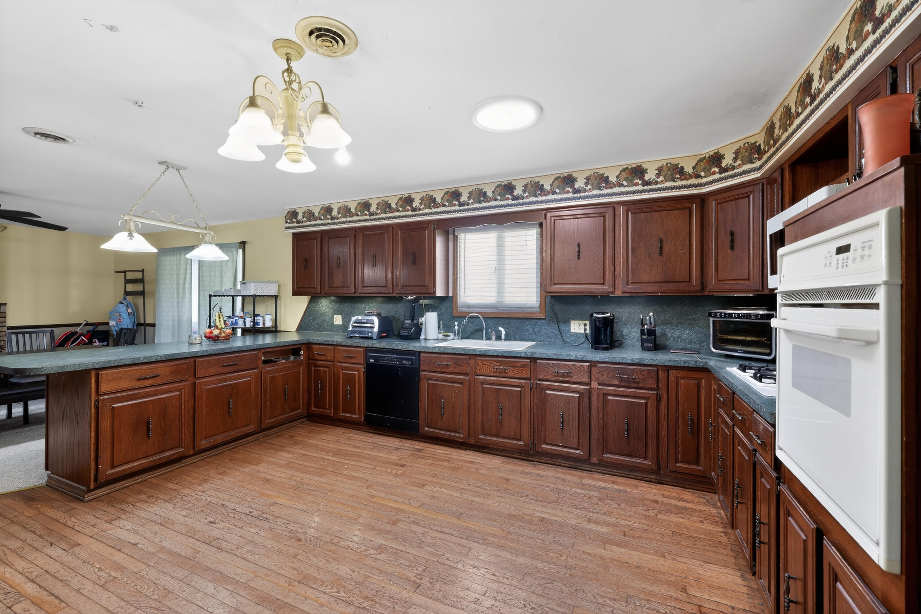 1724 Crawford Road Turner, MI 48765 - Photo 8 of 9 Kitchen