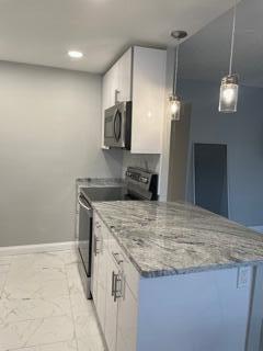2032 Guildford East, Unit 2032B Boca Raton, FL 33434 - Photo 3 of 14 Kitchen 4