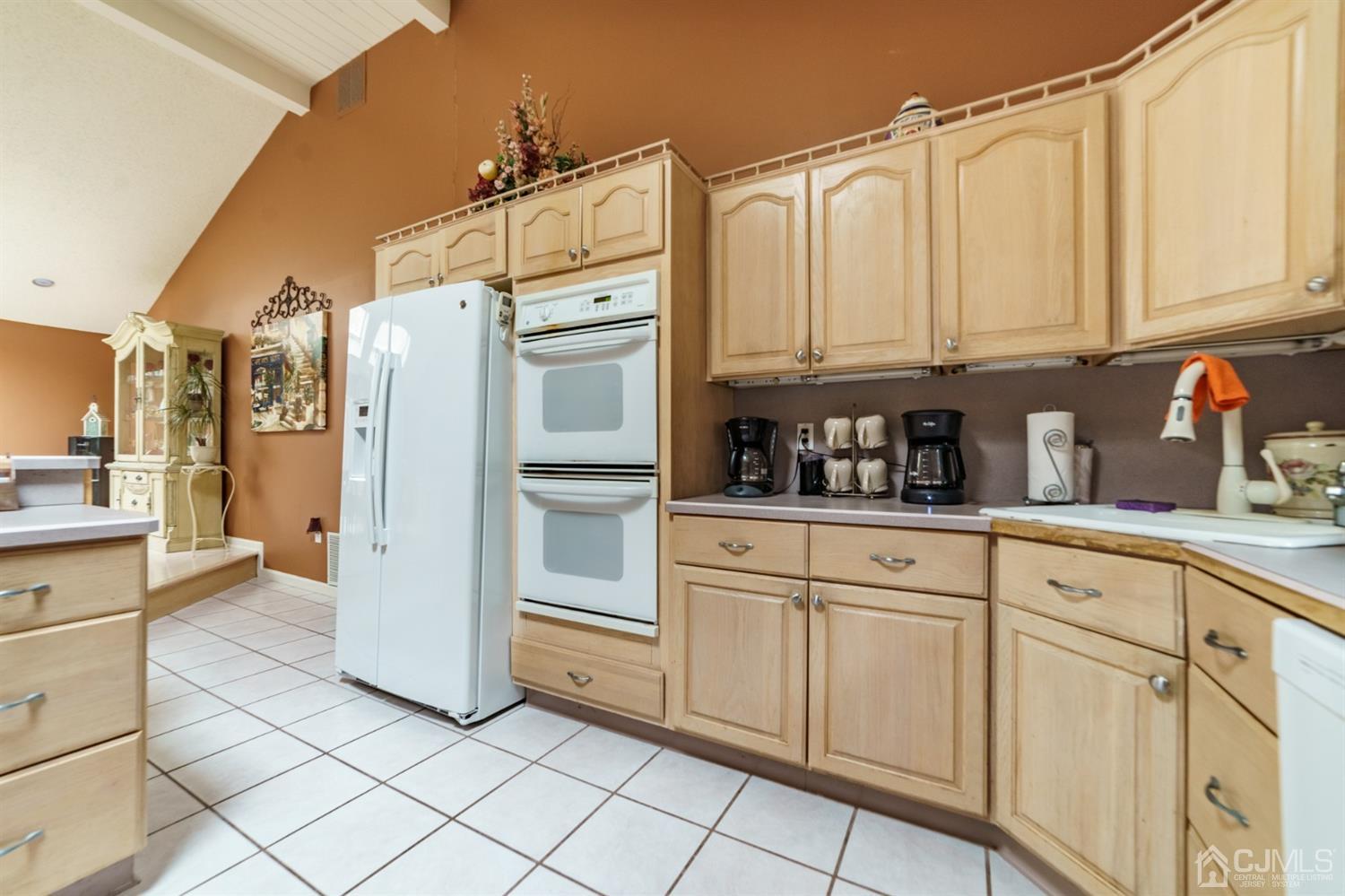 192 Old Forge Road Monroe Township, NJ 08831 - Photo 13 of 48 Gallery Image 13