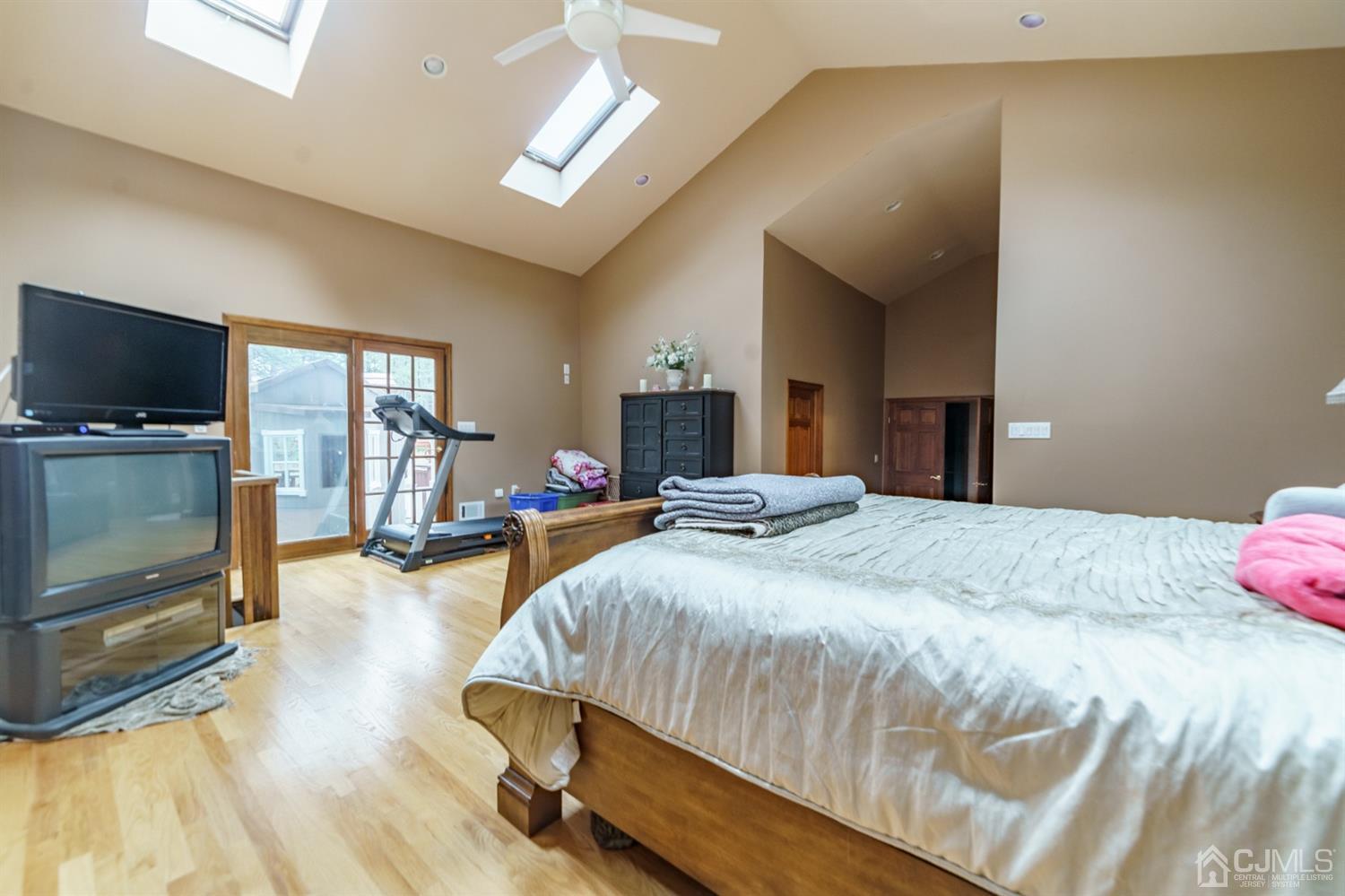 192 Old Forge Road Monroe Township, NJ 08831 - Photo 20 of 48 Gallery Image 20