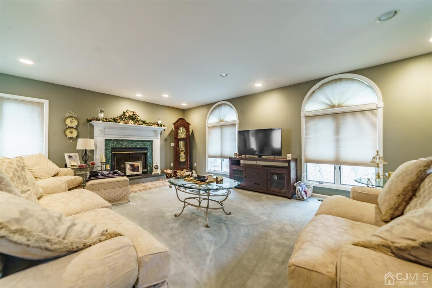 192 Old Forge Road Monroe Township, NJ 08831 - Photo 3 of 48 Gallery Image 3