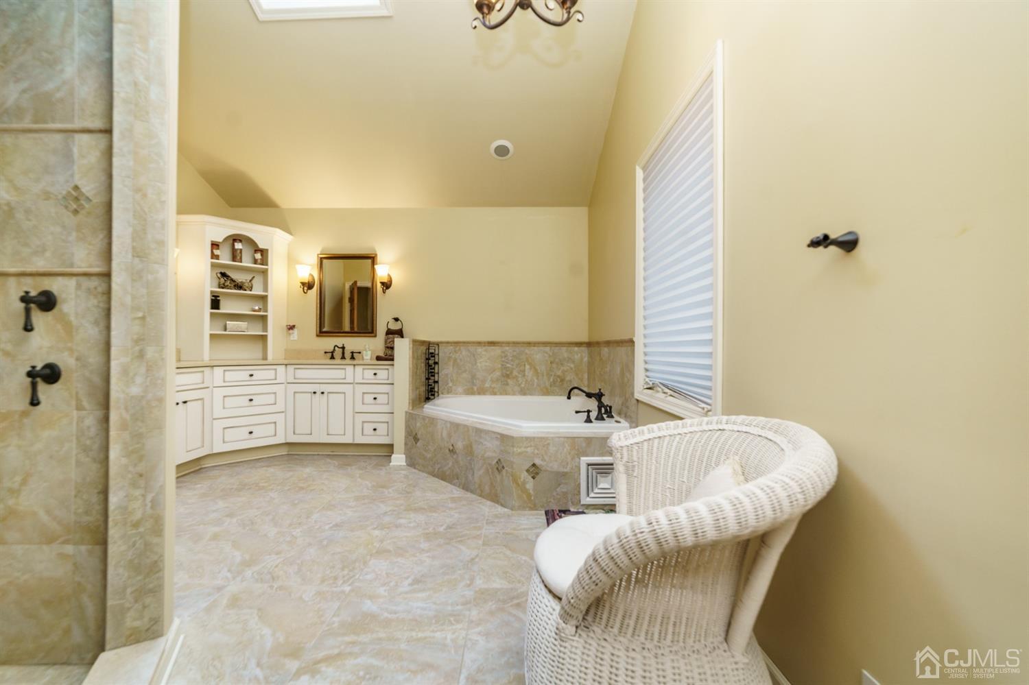 192 Old Forge Road Monroe Township, NJ 08831 - Photo 22 of 48 Gallery Image 22