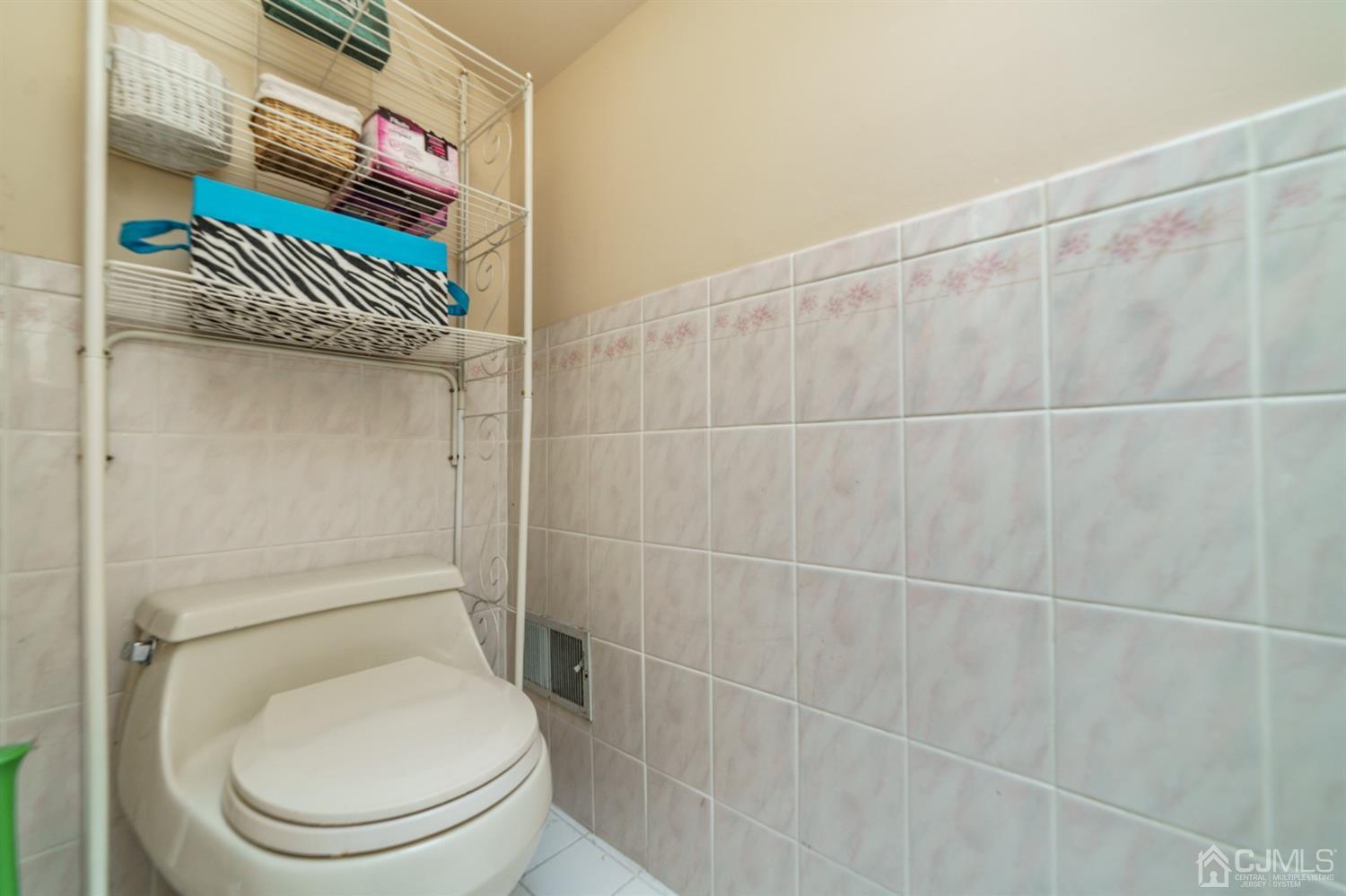 192 Old Forge Road Monroe Township, NJ 08831 - Photo 37 of 48 Gallery Image 37