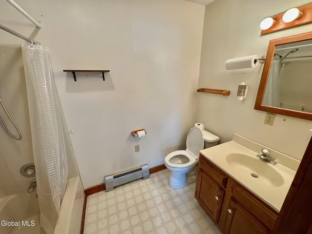 $235,000 | 104 Old State 22, Middle Granville, NY 12849