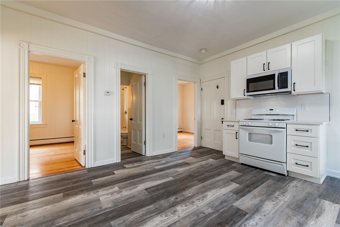 54 East George Street Providence, RI 02906 - Photo 18 of 40 unit 2 eat-in kitchen