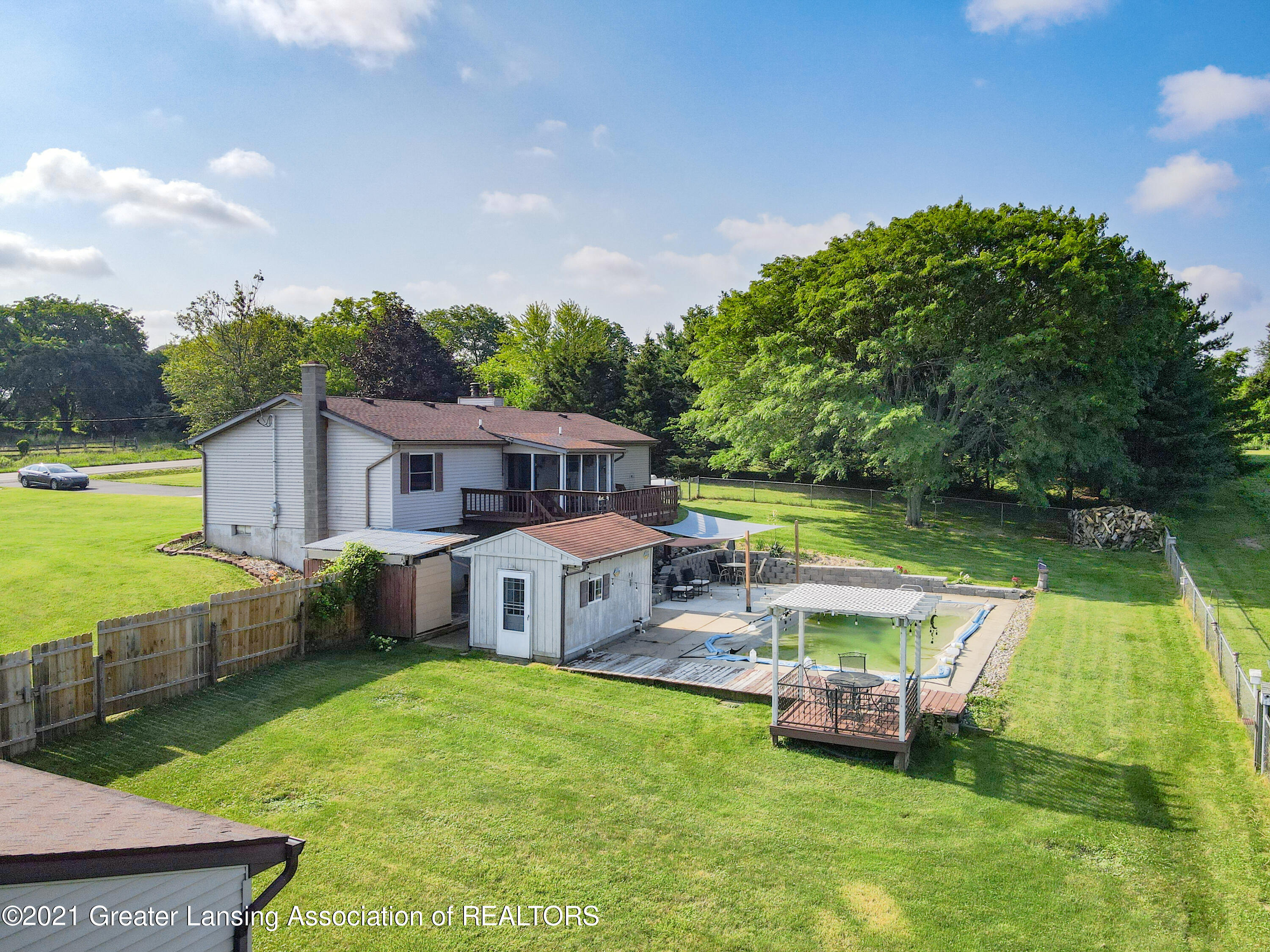2353 North Hartel Road Charlotte, MI 48813 - Photo 33 of 41 2352_N_Hartel_Rd-36