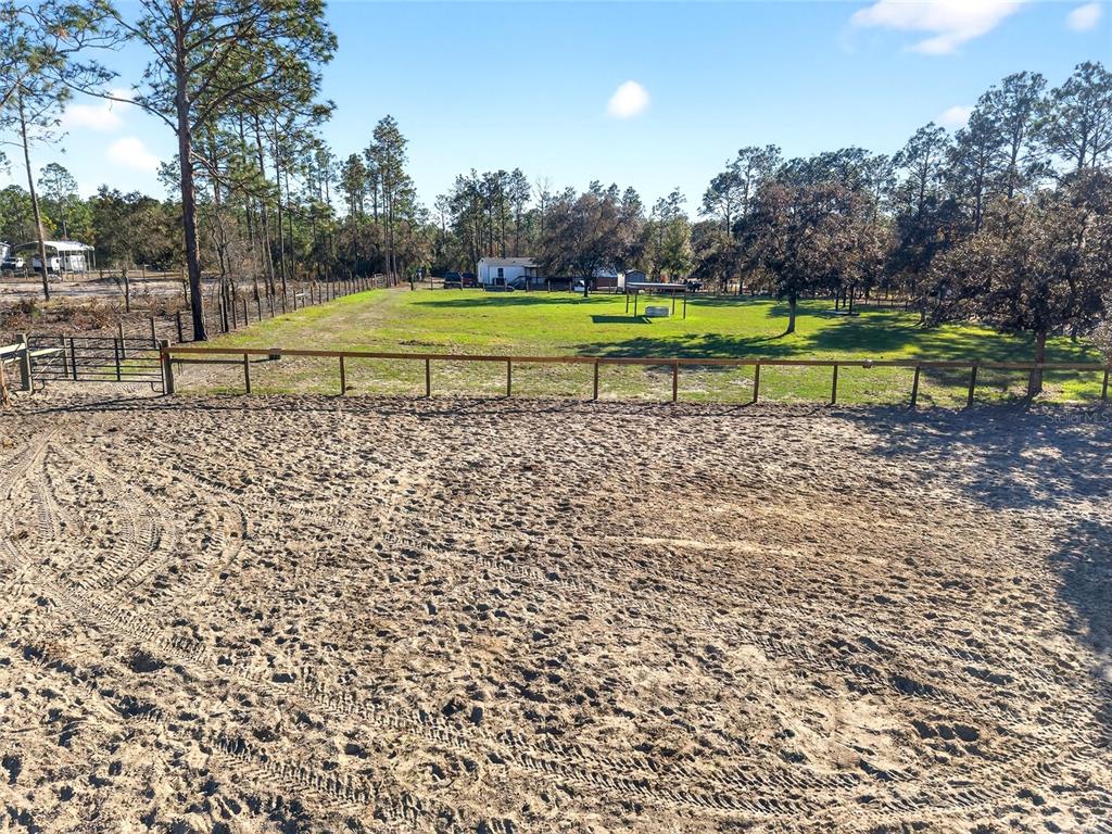 17087 Southwest 27 Street Dunnellon, FL 34432 - Photo 36 of 53 a view of a volley ball court