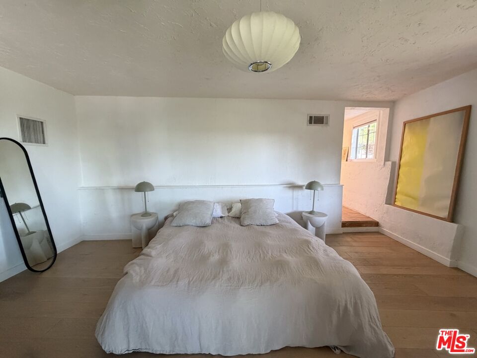 640 Rome Drive Los Angeles, CA 90065 - Photo 15 of 20