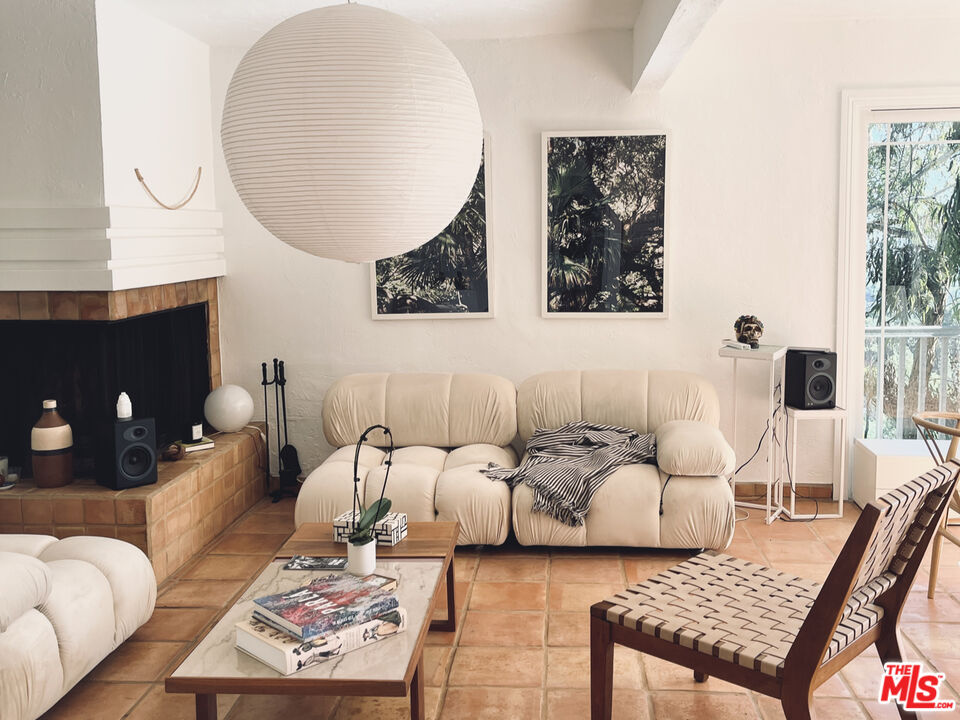 640 Rome Drive Los Angeles, CA 90065 - Photo 7 of 20