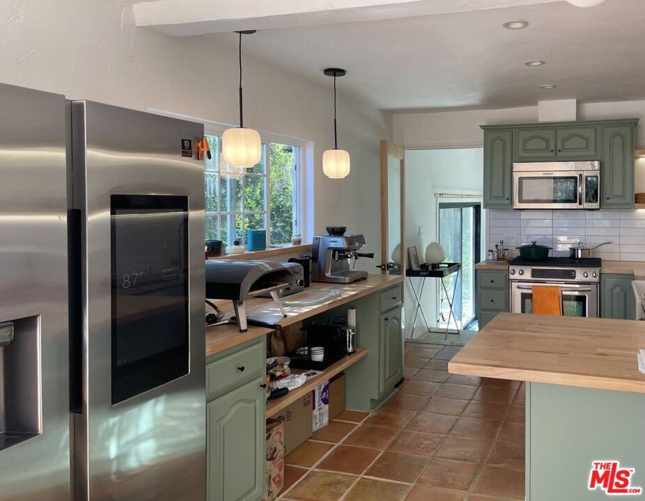 640 Rome Drive Los Angeles, CA 90065 - Photo 9 of 20