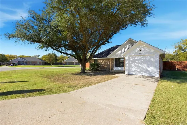 $270,000 | 220 Brook Circle, Krum, TX 76249